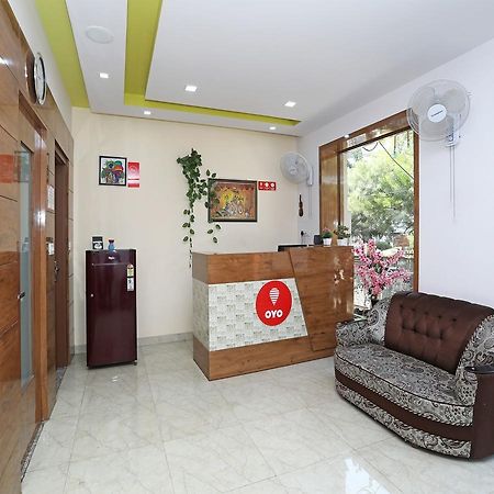 ג'איפור Oyo 10228 Hotel Chandramouli מראה חיצוני תמונה
